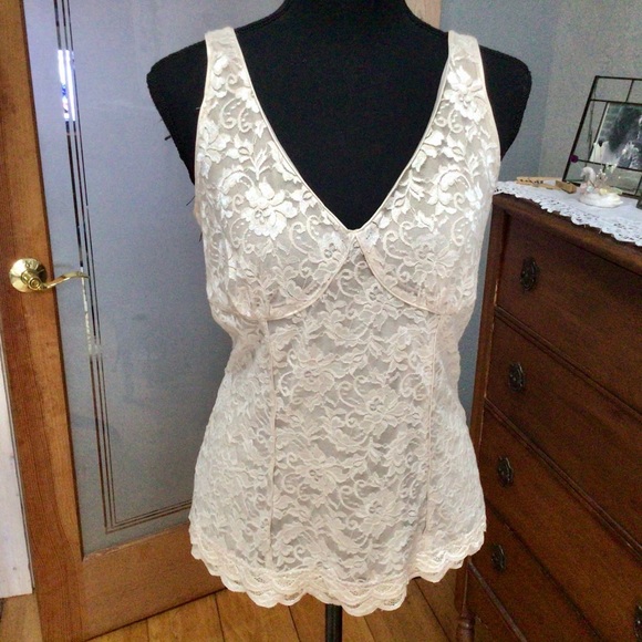 Lacy, Beige Chamise - Picture 1 of 8
